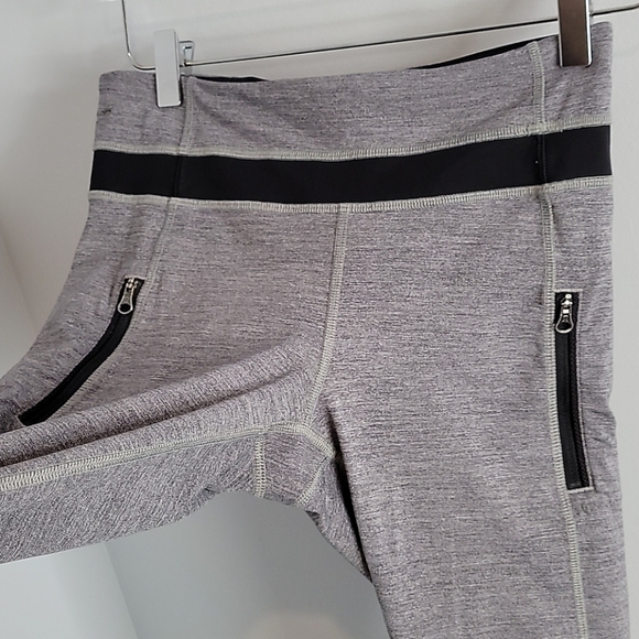 Lululemon Inspire 7/8 Tight Gray Zip Pockets 6 - Picture 5 of 12